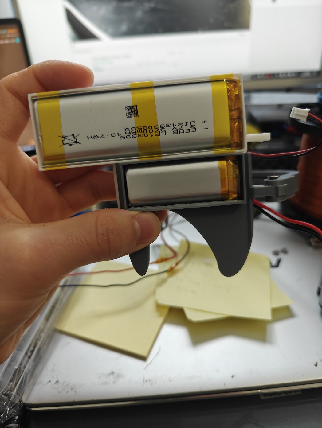 Battery Comparison (3700 vs 1100)